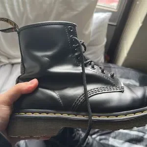 Dr. Martens | Shoes | Barely Worn Doc Martens W Care Kit  display picture 2